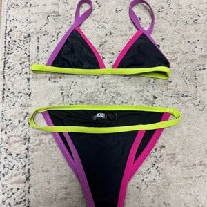 Beach riot triangle bikini set